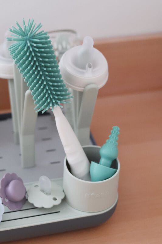 Béaba® silikonska četkica za čišćenje bočica Sage Green - Image 2