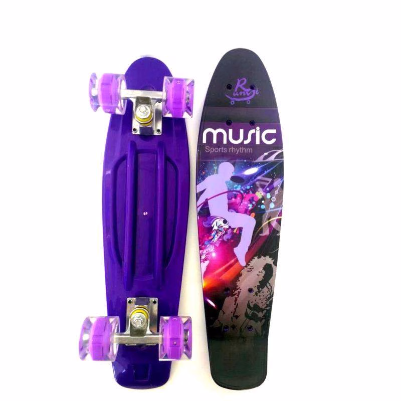 Free2Move® skateboard sa svijetlećim točkovima